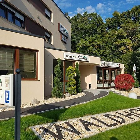 Waldhotel Sindelfingen Am Eichholz Buitenkant foto