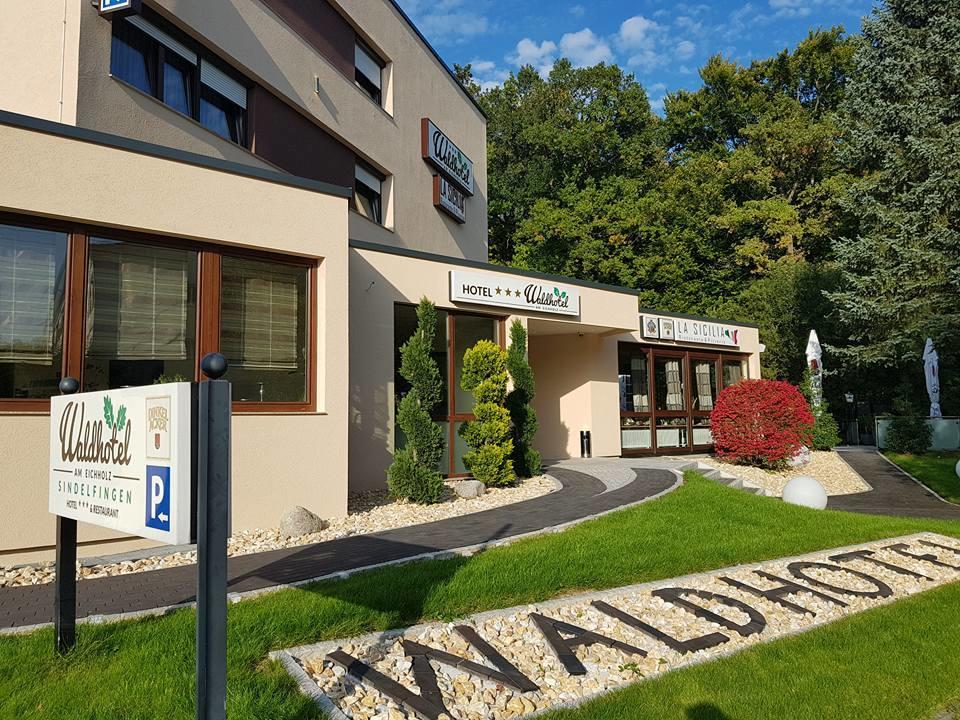 Waldhotel Sindelfingen Am Eichholz Buitenkant foto