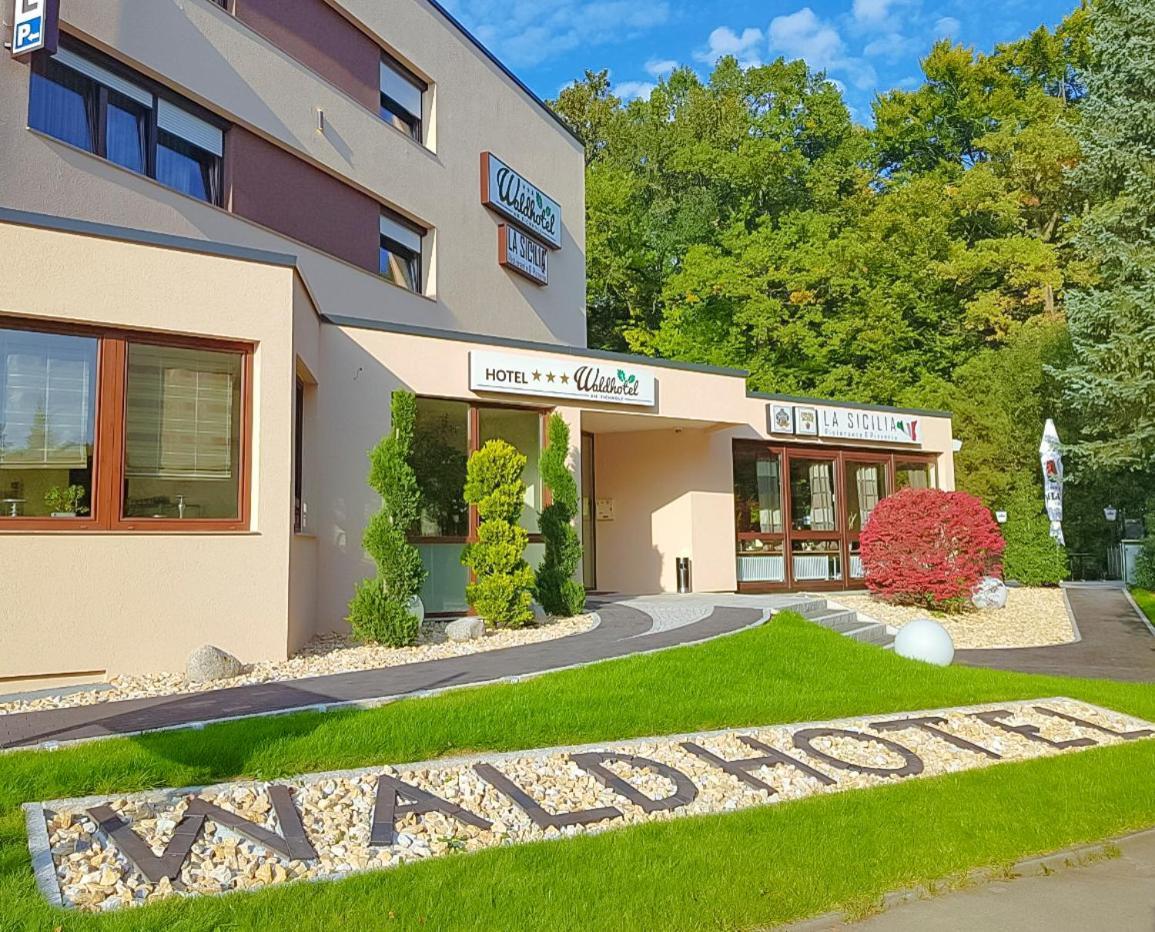 Waldhotel Sindelfingen Am Eichholz Buitenkant foto